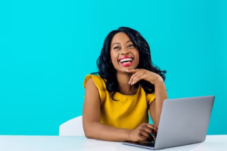 This guide is here to make you understand the rules of branding for creatives in the simplest way possible. In 2025, personal branding is no longer just for big companies. If you’re a designer, photographer, writer, artist, or content creator, these 10 rules will help you build a brand that stands out and gets noticed.