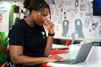 Best Way to Create an ATS Resume in Nigeria in 2025 This guide explains the best way to create an ATS resume in Nigeria that gets noticed. Whether you're a fresh graduate or an experienced professional, these tips will help you stand out. In 2025, more online job platforms are using ATS (Applicant Tracking Systems). If your resume or CV is not optimised to pass these systems, it may never get seen by a human recruiter.