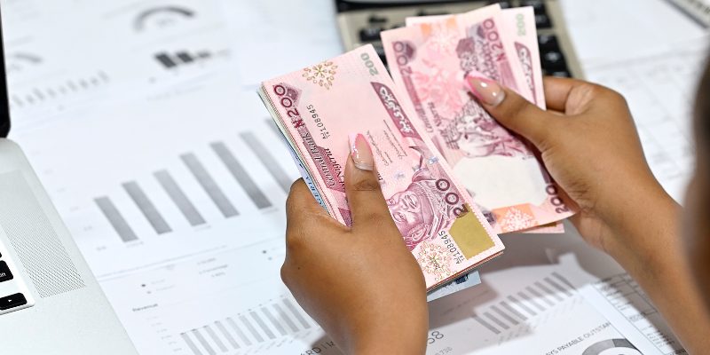 In this article you will find ten business ideas that are cheap to begin, easy to scale, and suitable for Nigeria’s market. Each idea uses a budget under about ₦100,000 and shows how you can make it work.