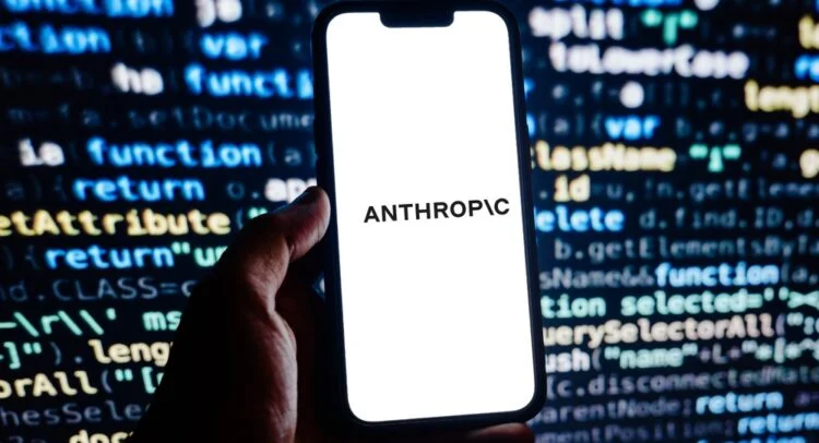 The AI world moves fast. Big models often get most of the attention. But sometimes the best move is to build something smaller, faster, and smarter. That is exactly what Anthropic has done with its new model, Claude Haiku 4.5.