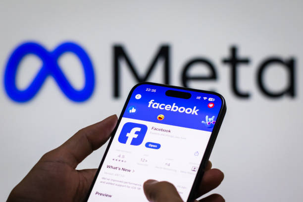 Facebook Updates Its Algorithm, Giving Users More Control Over Reels and AI RecommendationsMeta, the parent company of Facebook, has announced a major algorithm update for its social media platform. This new update focuses on giving users more control over the Reels videos they see, improving search with artificial intelligence, and making Facebook feel more personal and social again.