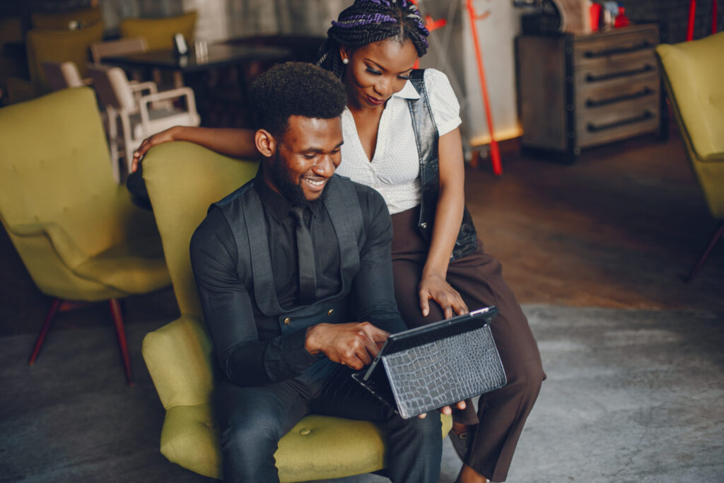 This guide will show you a complete list of the best business ideas for students in Nigeria in 2025. These ideas are practical, profitable, and easy to start, even from your hostel or home. If you are a university, polytechnic, or college student, you will find something that fits your skills, schedule, and passion.