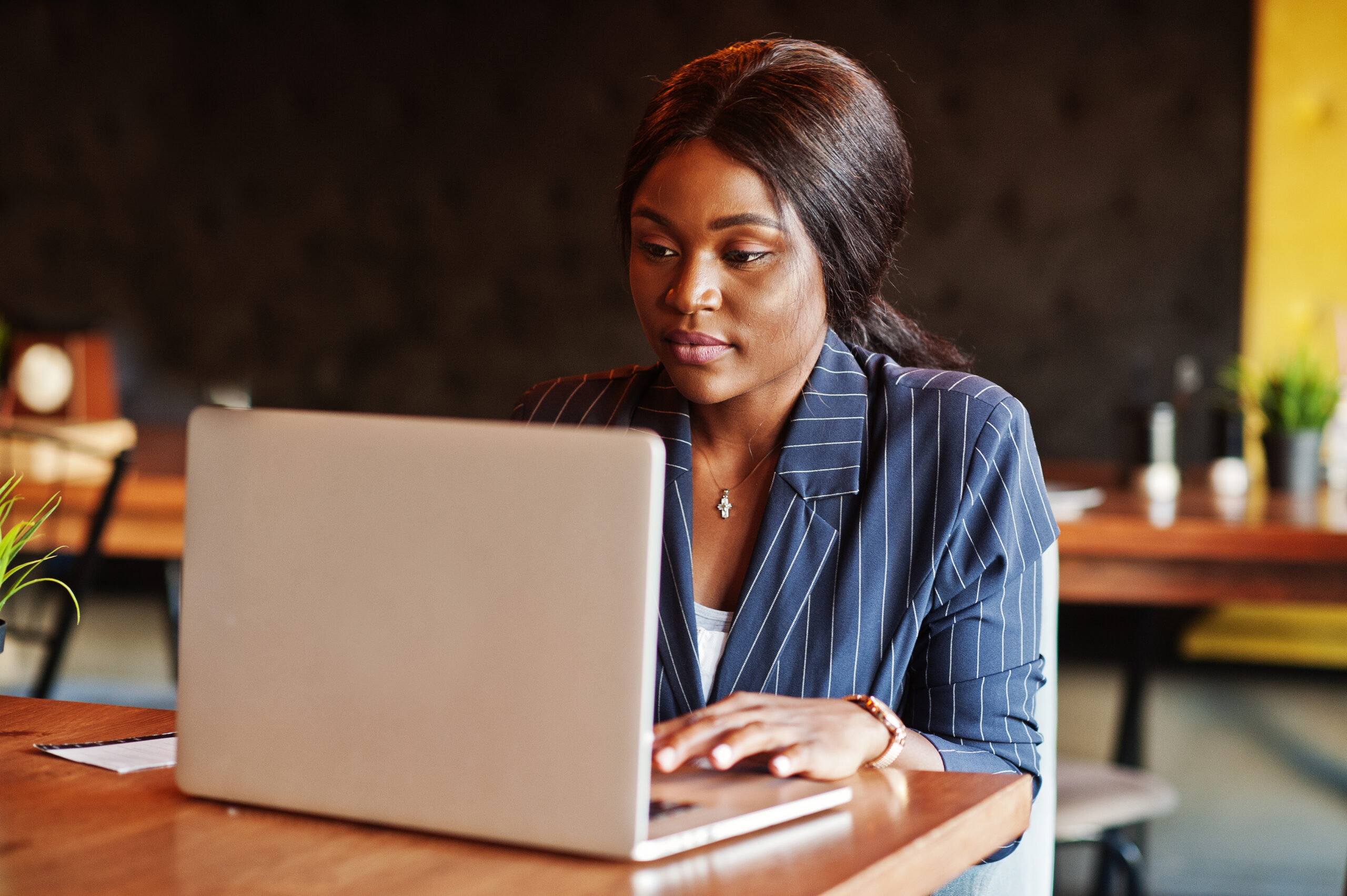 The Best Affiliate Marketing Websites for Inspiration and LearningIn this guide, we will look at the best affiliate marketing websites you can learn from in 2025. These websites will help you understand how affiliate marketing works, what strategies top marketers use, and how to grow your own affiliate business from scratch.