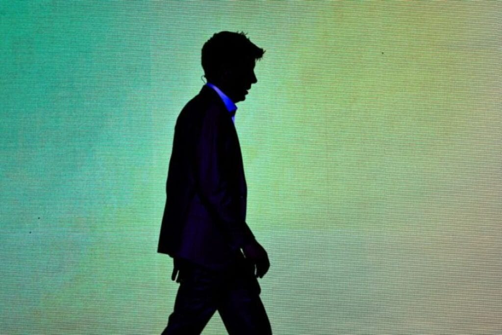 OpenAI Audio AI Bets Big as Silicon Valley’s Revolutionary War on Screens Intensifies For many years, screens have ruled our lives. We wake up to phone screens. We work on computer screens. We relax by staring at TV screens. Now, something big is changing. Silicon Valley is slowly turning away from screens and moving toward sound and voice.